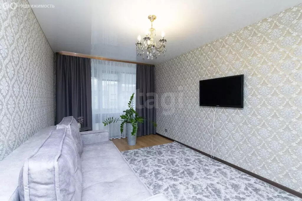 3-комнатная квартира: Тюмень, улица Домостроителей, 18 (65.8 м) - Фото 2