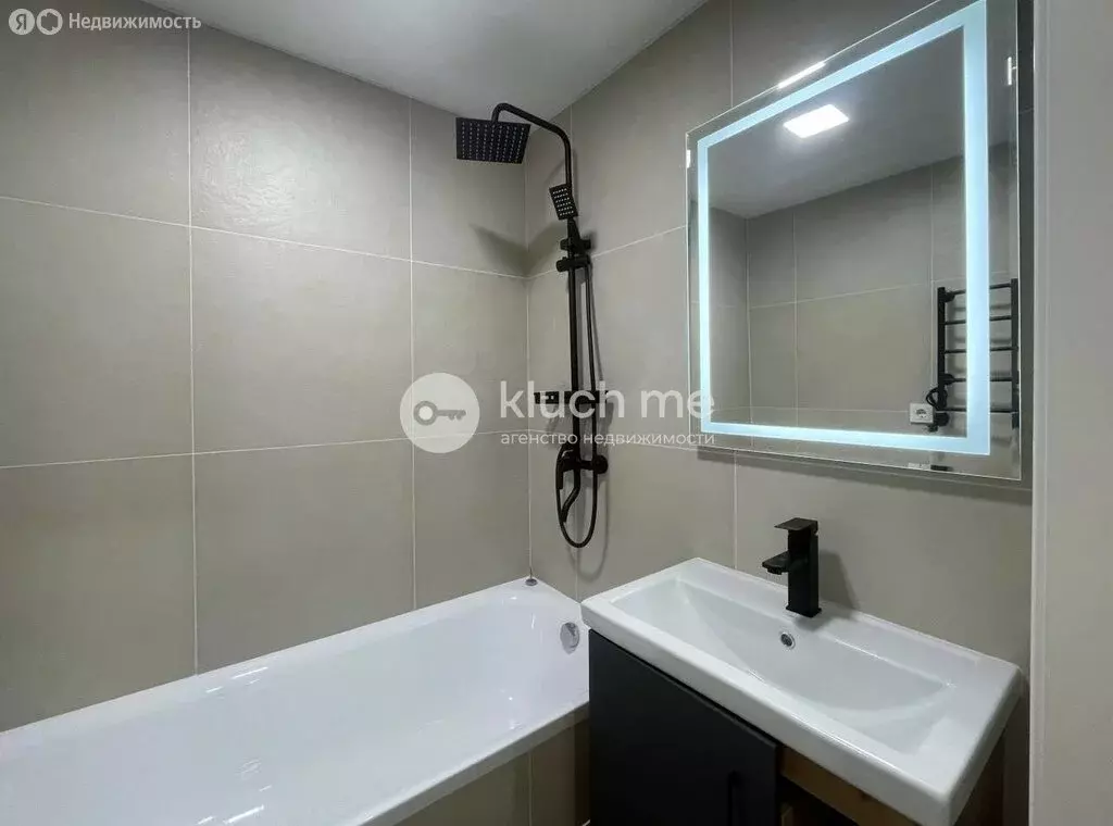 2-комнатная квартира: Казань, улица Фатыха Амирхана, 34 (50.5 м) - Фото 1