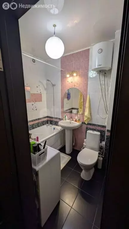 1-комнатная квартира: Тюмень, Станционная улица, 24к1 (37 м) - Фото 0