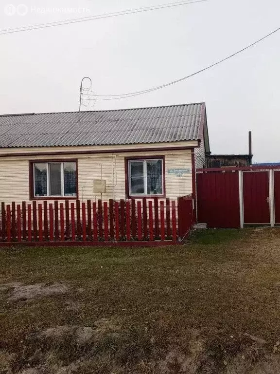 Дом в Тюменская область, Исетский муниципальный округ, село Рафайлово ... - Фото 1