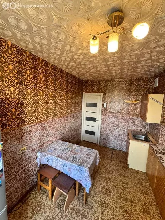 3-комнатная квартира: Омск, улица Лукашевича, 10 (62.3 м) - Фото 1