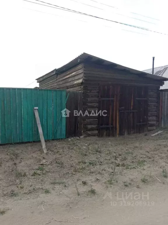 Дом в Бурятия, Иволгинский район, Иволгинское с/пос, с. Иволгинск ул. ... - Фото 1
