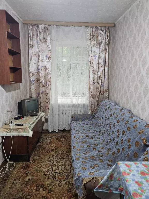 Комната Омская область, Омск ул. 4-я Линия, 229 (14.0 м) - Фото 1