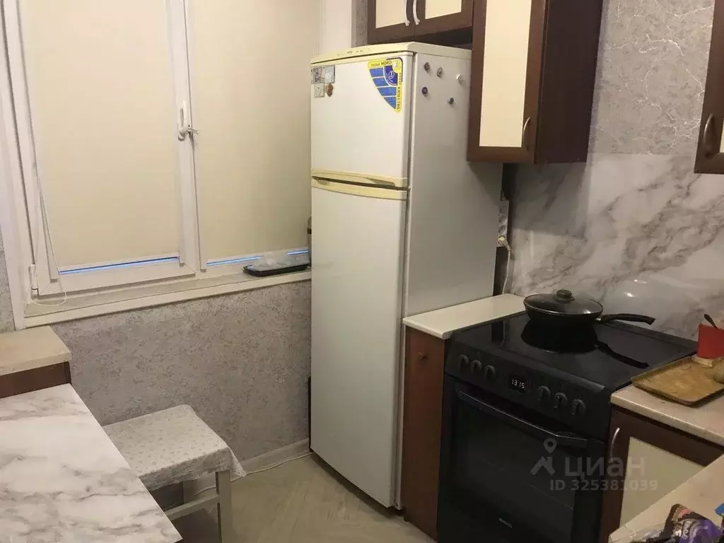 2-к кв. Мурманская область, Апатиты ул. Космонавтов, 38 (43.7 м) - Фото 2