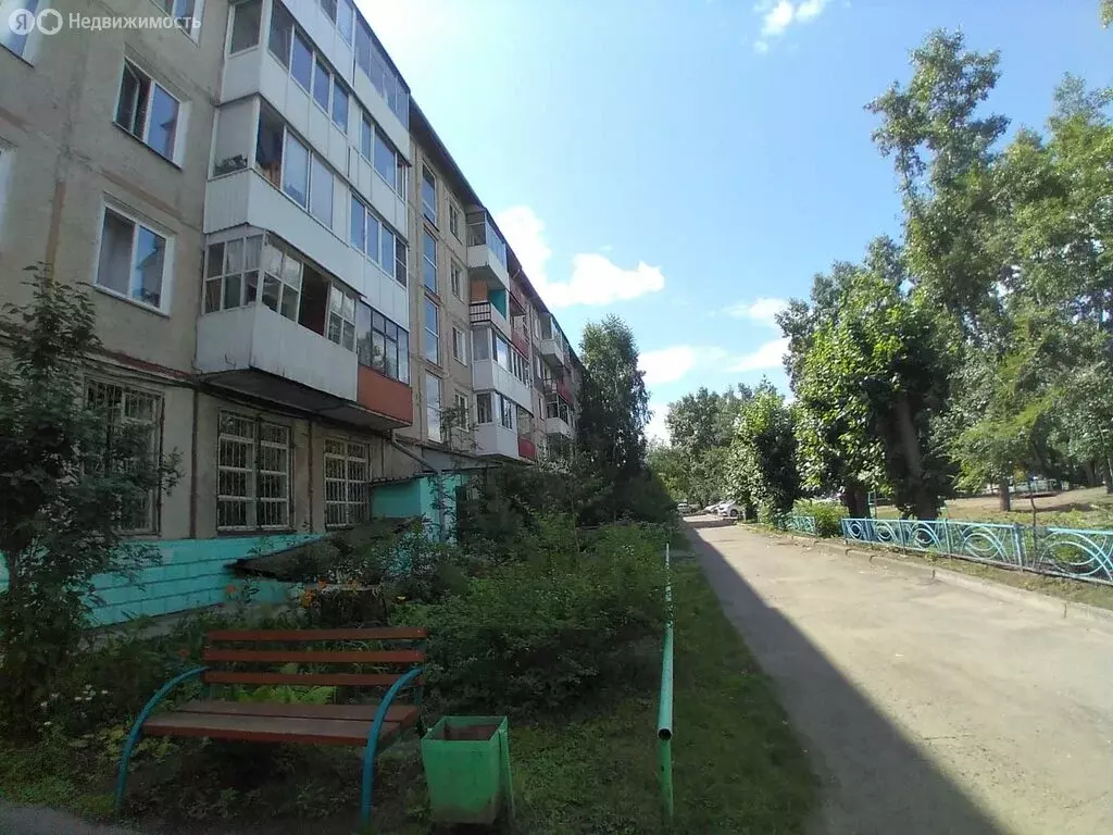 4-комнатная квартира: Минусинск, улица Комарова, 7 (57.2 м) - Фото 1