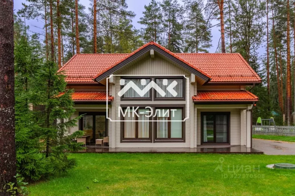 Дом в Ленинградская область, Выборгский район, Рощино пгт, ЦК-2 клп 10 ... - Фото 1