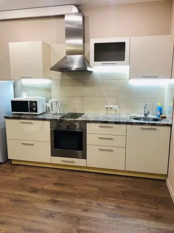 1-к. квартира, 40 м, 10/10 эт. - Фото 1