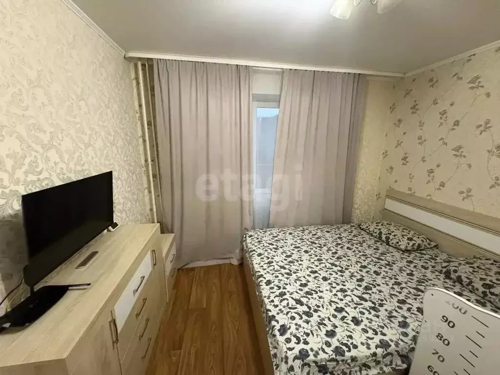 1-к кв. Тюменская область, Тюмень проезд Ямбургский, 3 (42.6 м) - Фото 1