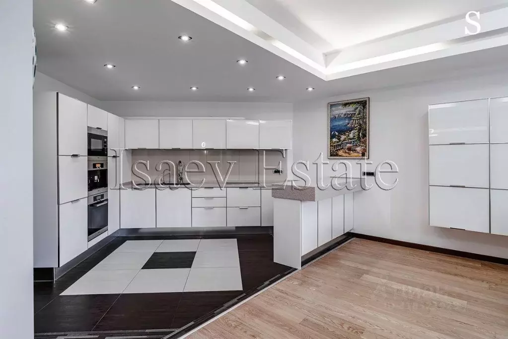 Квартира, 4 комнаты, 223 м - Фото 1