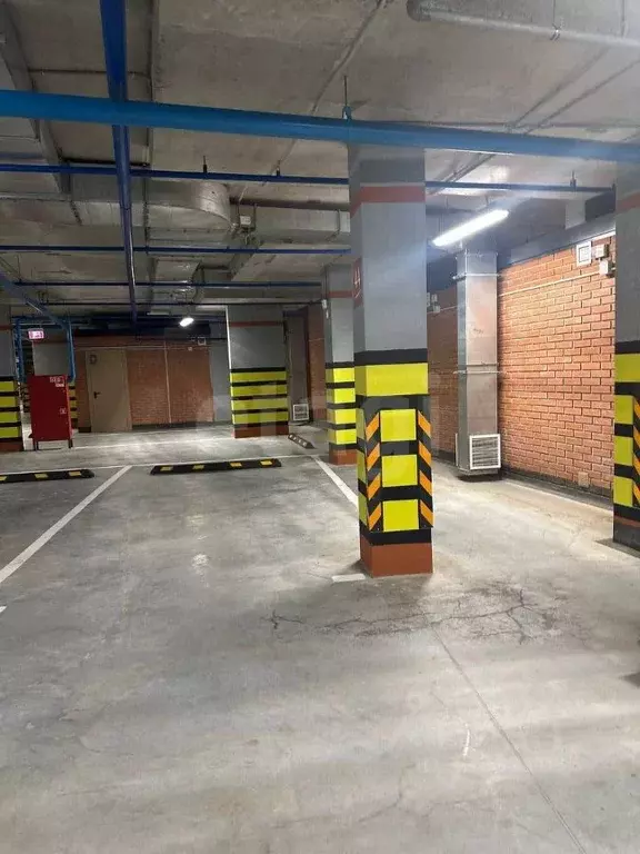 Гараж в Тюменская область, Тюмень ул. Николая Машарова, 8 (14 м) - Фото 1