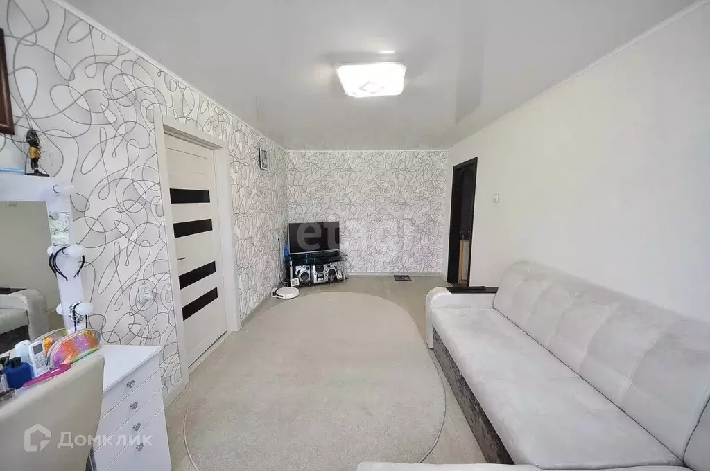 Продаётся 3-к квартира, 56.3 м - Фото 1