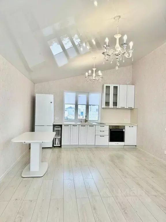 Дом в Ленинградская область, Кингисеппский район, Большелуцкое с/пос, ... - Фото 1