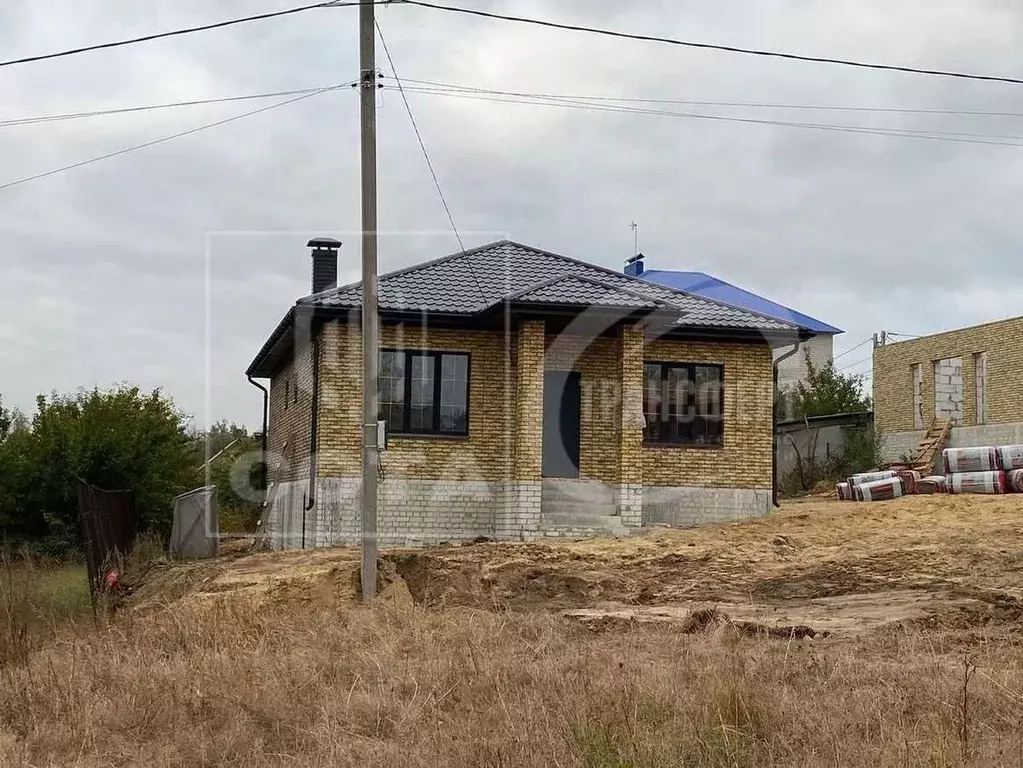 Коттедж в Воронежская область, с. Новая Усмань ул. Нагорная (92 м) - Фото 0