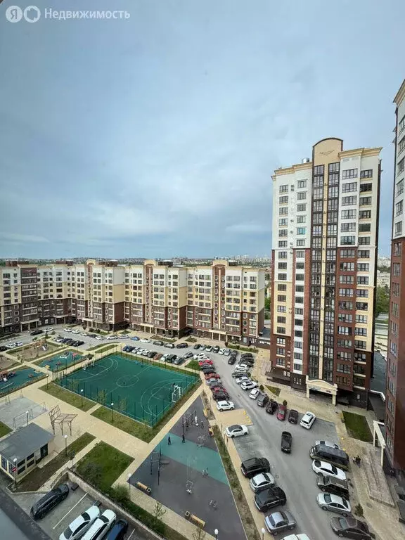 2-комнатная квартира: село Мирное, улица Крымской Весны, 13к1 (64 м) - Фото 0