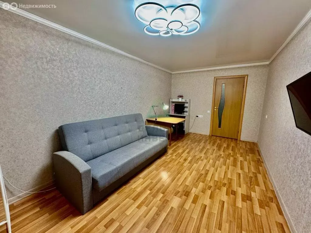 2-комнатная квартира: Уфа, улица Юрия Гагарина, 5 (53.7 м) - Фото 1