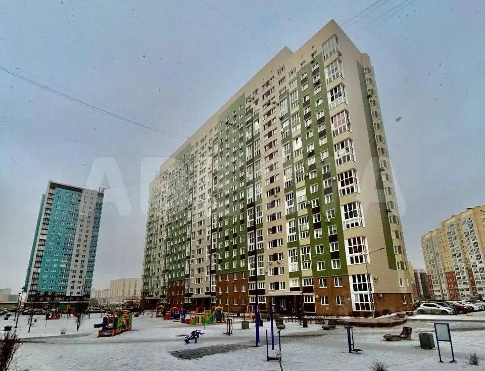 Свободной планировки кв. Омская область, Омск ул. Крупской, 13А (56.0 ... - Фото 0