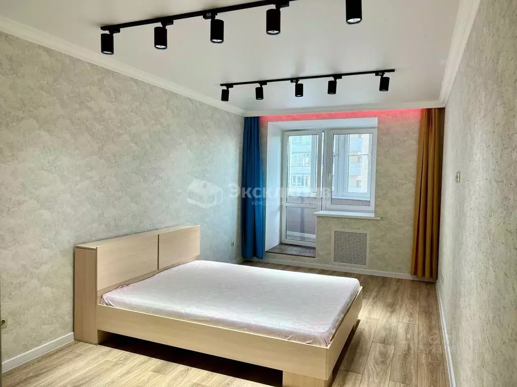 2-к кв. Тюменская область, Тюмень ул. Котельщиков, 19 (90.0 м) - Фото 2