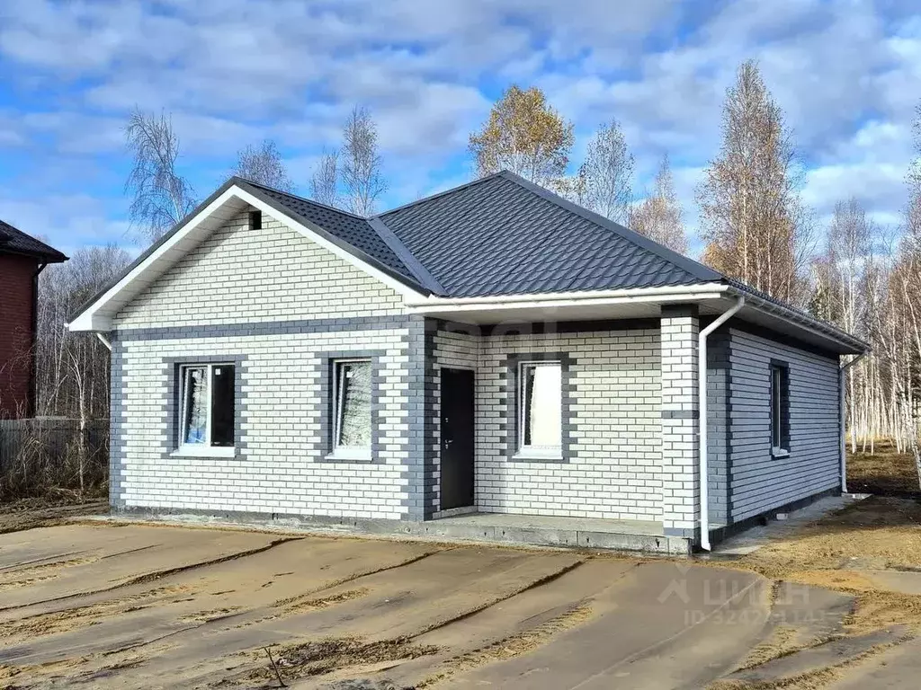 Дом в Тюменская область, Тюмень ул. Рублевская (100 м) - Фото 0