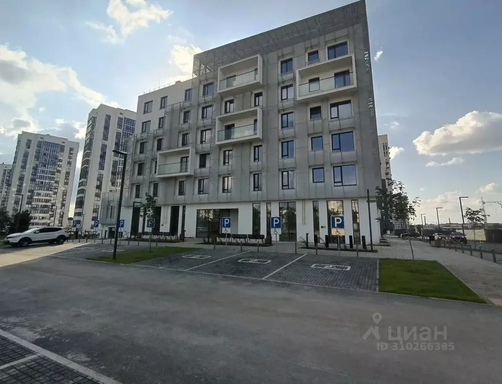 3-к кв. Крым, Симферополь ул. Никанорова, 4Е (68.0 м) - Фото 1