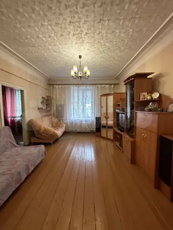 Комната 36 м в 2-к., 5/5 эт. - Фото 0