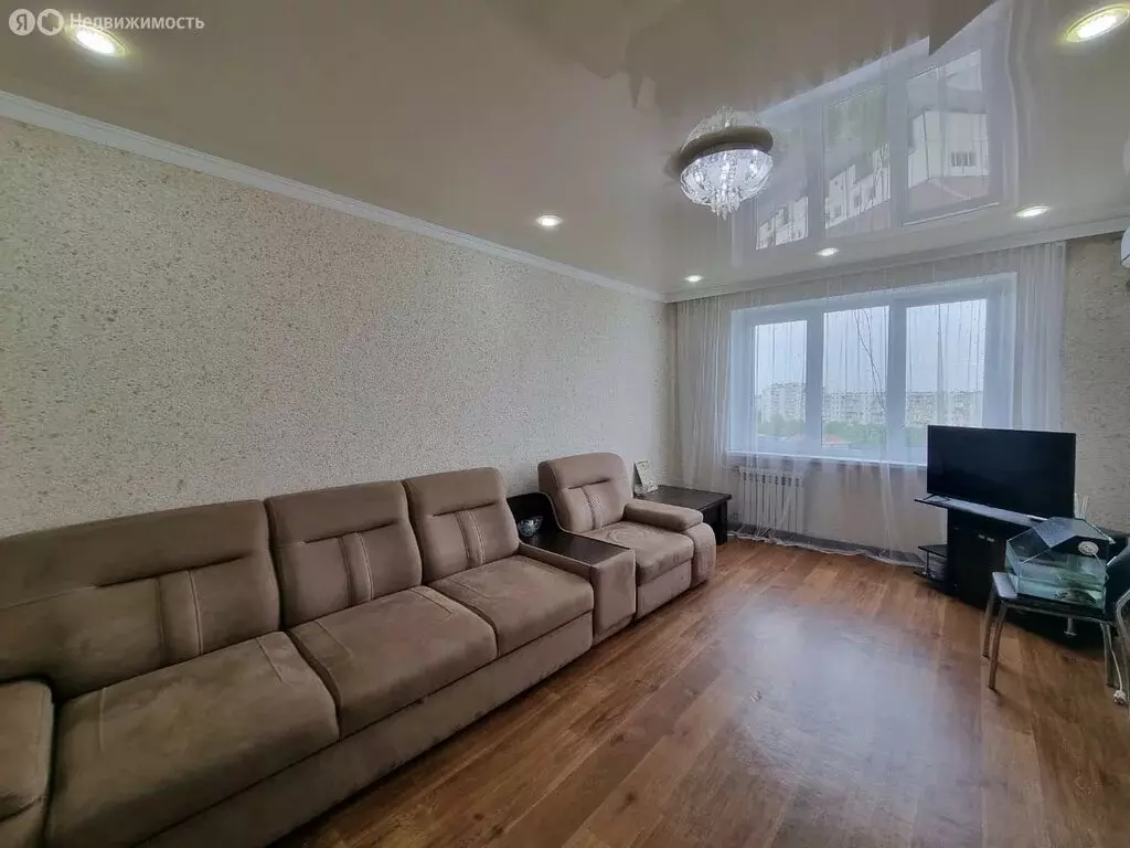3-комнатная квартира: Владикавказ, Весенняя улица, 19 (73 м) - Фото 0