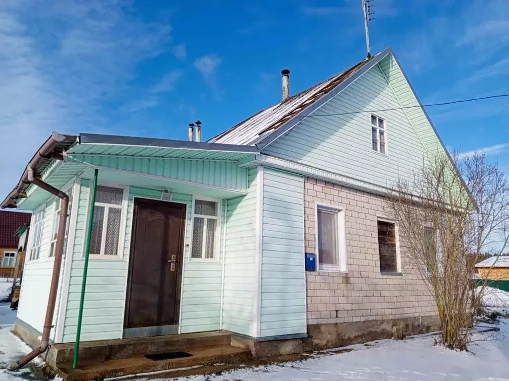 Дом в Псковская область, Красногородск рп ул. Пролетарская, 24 (100 м) - Фото 1
