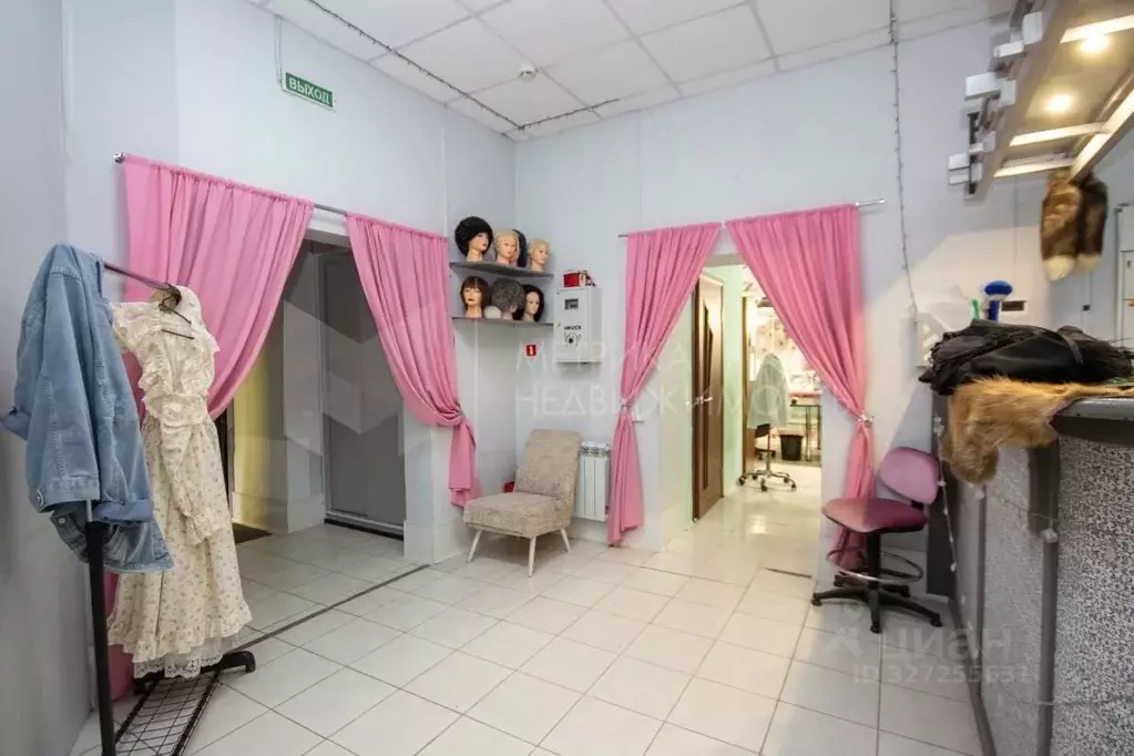 Помещение свободного назначения в Тюменская область, Тюмень Смоленская ... - Фото 1