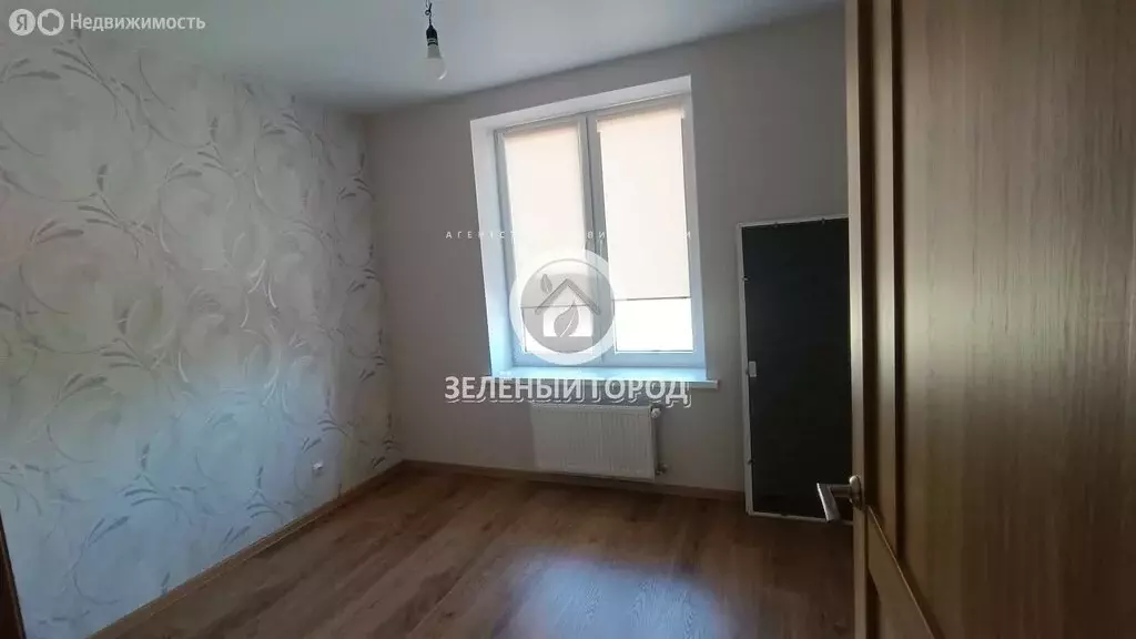 3-комнатная квартира: Светлогорск, Цветочная улица, 1 (68.8 м) - Фото 1