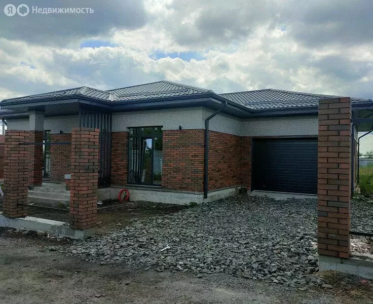 Дом в Ростов-на-Дону, Сосновая улица (125 м) - Фото 0