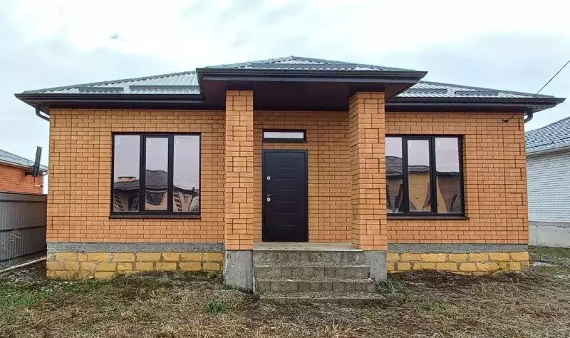 Дом в Михайловск, улица Вячеслава Тихонова (130 м) - Фото 2