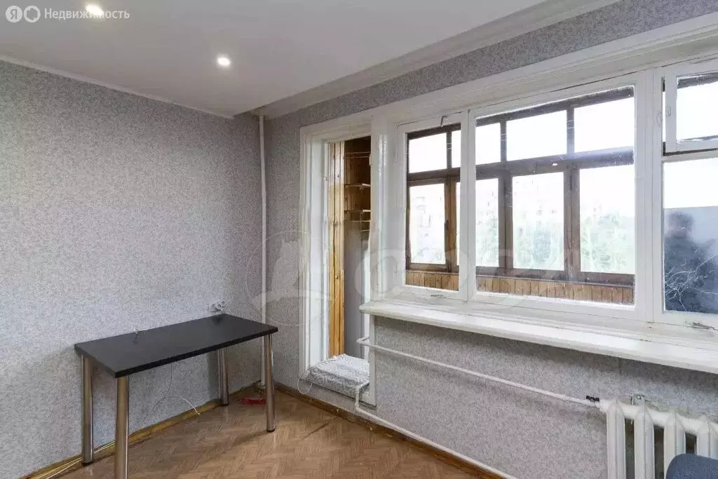 1-комнатная квартира: Тюмень, улица 30 лет Победы, 81 (16.9 м) - Фото 1