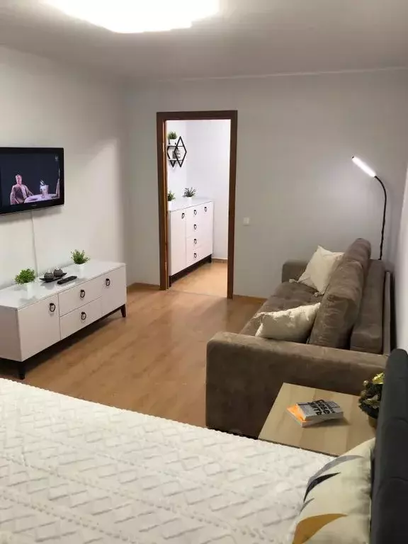 1-к кв. Татарстан, Казань просп. Победы, 144 (42.0 м) - Фото 2