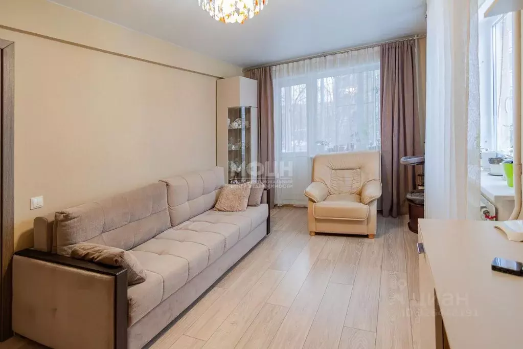 2-к кв. Карелия, Петрозаводск Октябрьский просп., 16 (41.25 м) - Фото 1