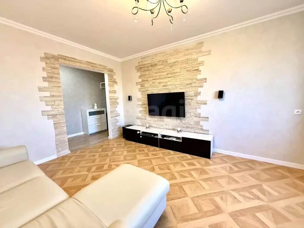 3-к кв. Татарстан, Казань ул. Братьев Касимовых, 21 (60.0 м) - Фото 2