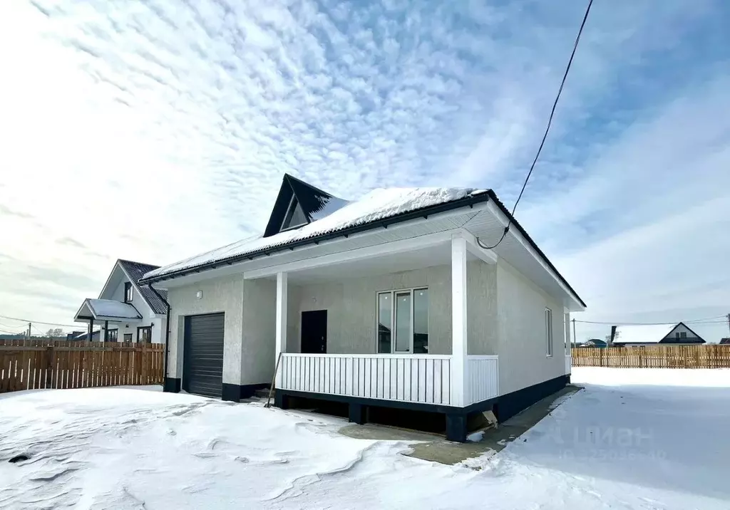 Дом в Иркутская область, Иркутский муниципальный округ, с. Хомутово ... - Фото 1