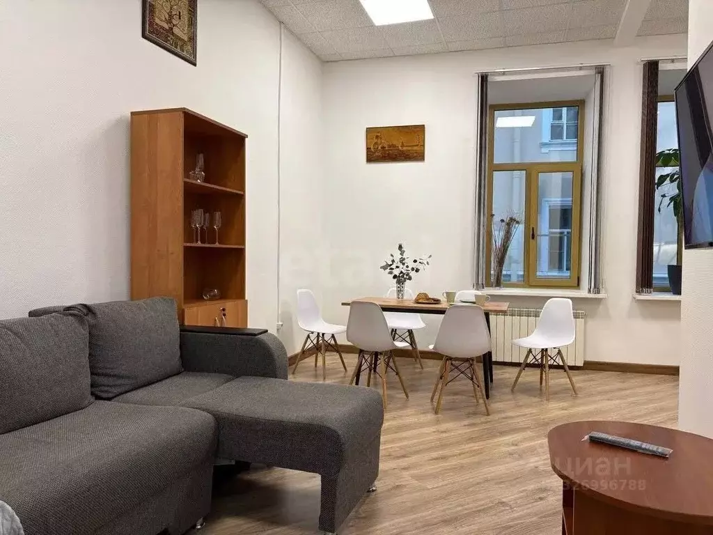 3-к кв. Санкт-Петербург Невский просп., 105 (89.0 м) - Фото 1