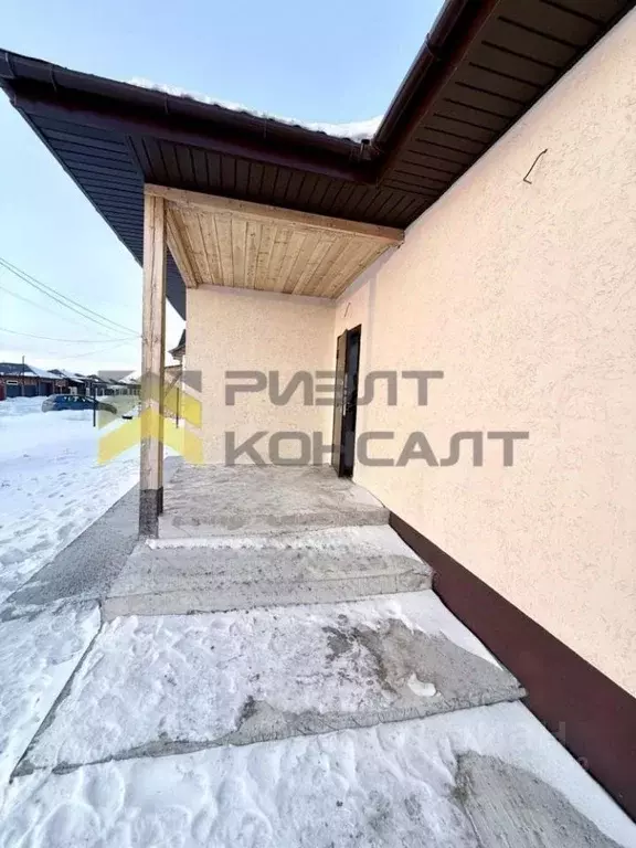 Дом в Омская область, Омский район, с. Троицкое ул. 2-я Челябинская, ... - Фото 2