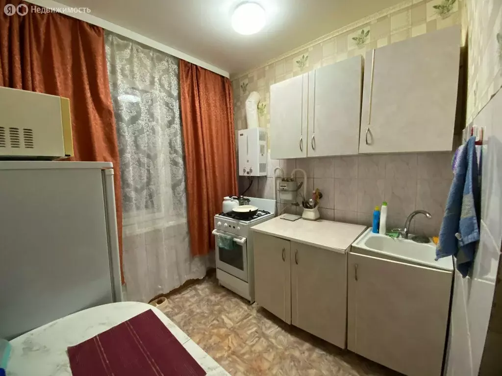 2-комнатная квартира: посёлок Комсомольский, улица Ленина, 18 (43.3 м) - Фото 1