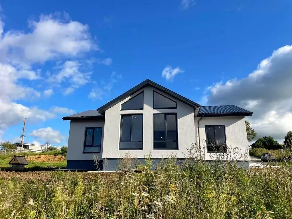 Дом в Тульская область, Заокский район, Страховское с/пос, д. Темьянь  ... - Фото 1