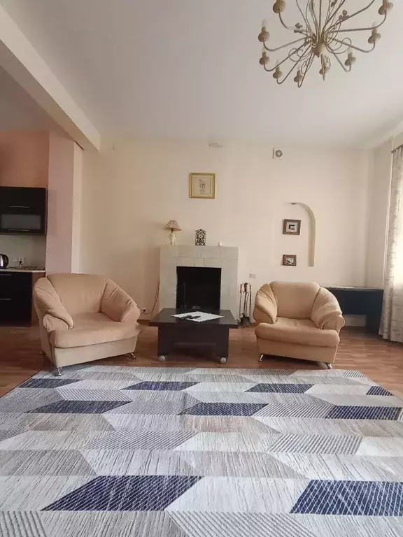 3-к кв. Ярославская область, Ярославль ул. Собинова, 27к2 (106.9 м) - Фото 1