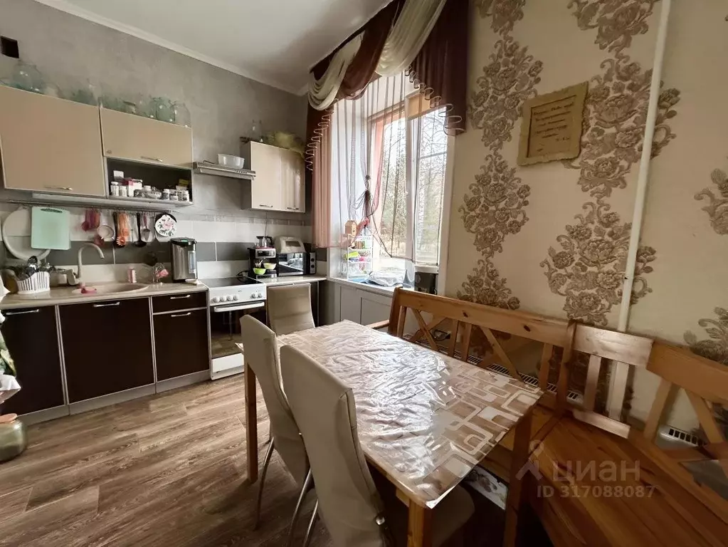 3-к кв. Кемеровская область, Мыски ул. Ленина, 13 (74.4 м) - Фото 0