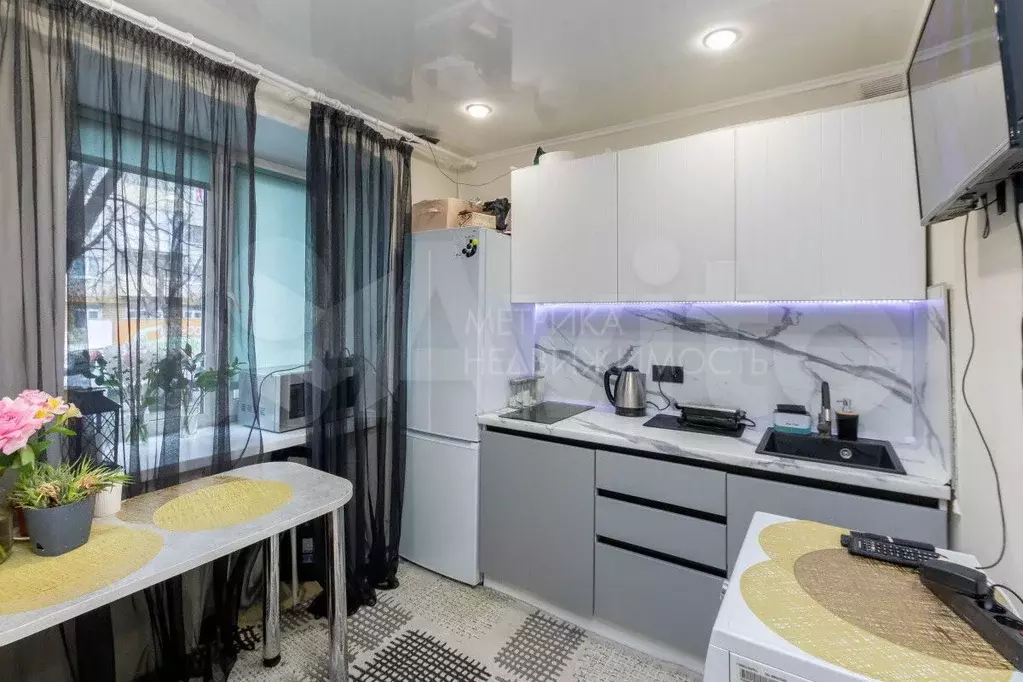 1-к. квартира, 30,6 м, 1/5 эт. - Фото 1