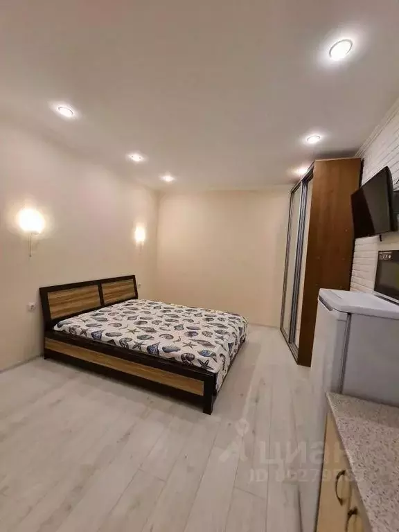 Студия Крым, Ялта ул. Черкасова, 10 (30.0 м) - Фото 1