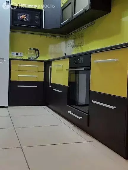 2-комнатная квартира: посёлок Октябрьский, Локтинская улица, 6/2 (64.9 ... - Фото 1