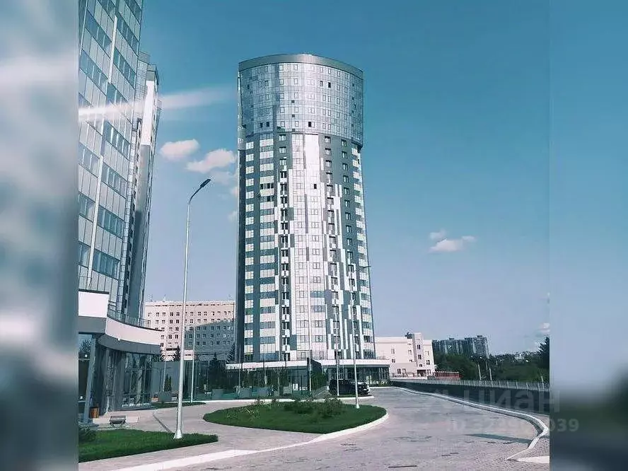 2-к кв. Татарстан, Казань Танковая ул., 2 (70.4 м) - Фото 2