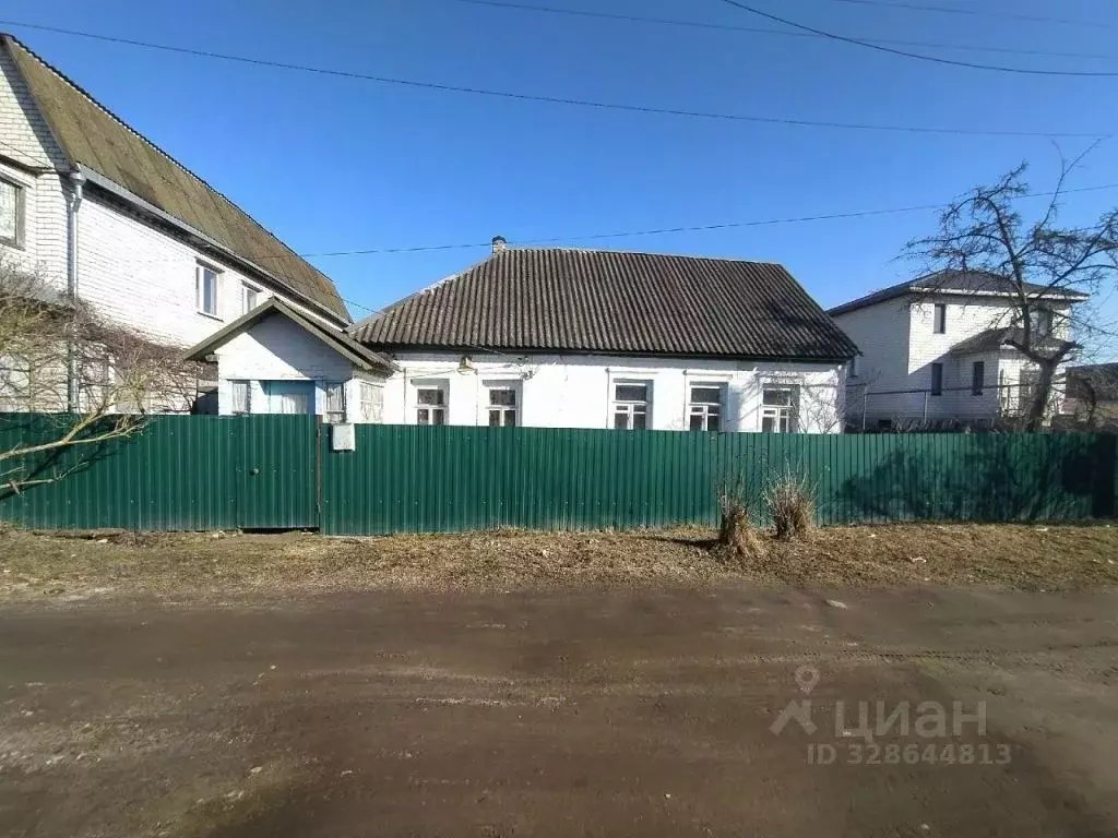 Дом в Брянская область, Брянск ул. Декабристов, 52 (53 м) - Фото 2