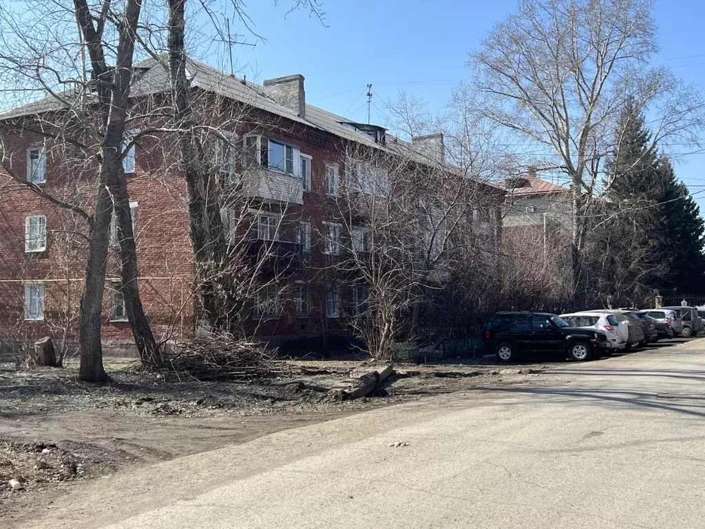 2-к кв. Омская область, Омск ул. 27-я Линия, 47 (43.7 м) - Фото 2