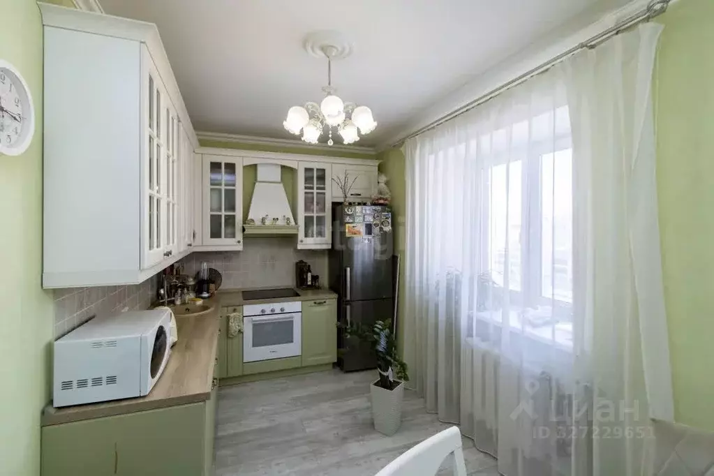 2-к кв. Тюменская область, Тюмень ул. Максима Горького, 83 (81.3 м) - Фото 1