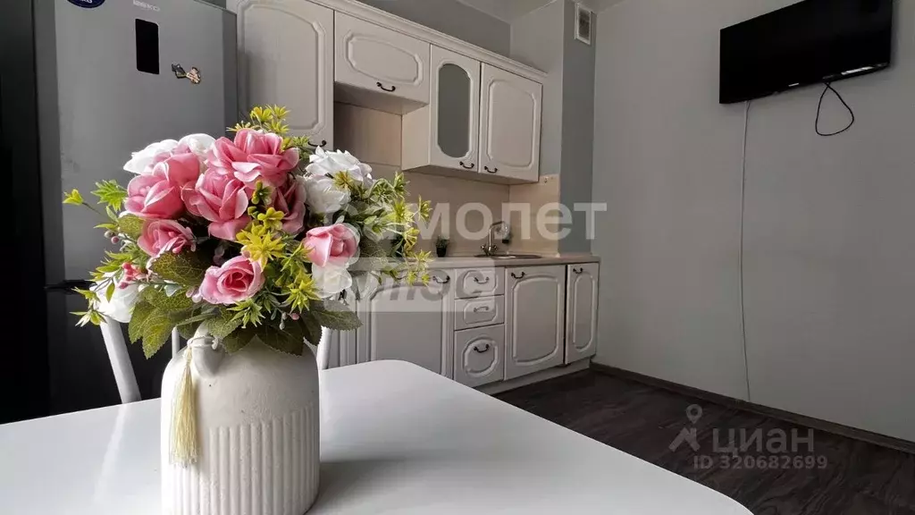 1-к кв. Иркутская область, Иркутск Строительный пер., 8 (40.0 м) - Фото 1