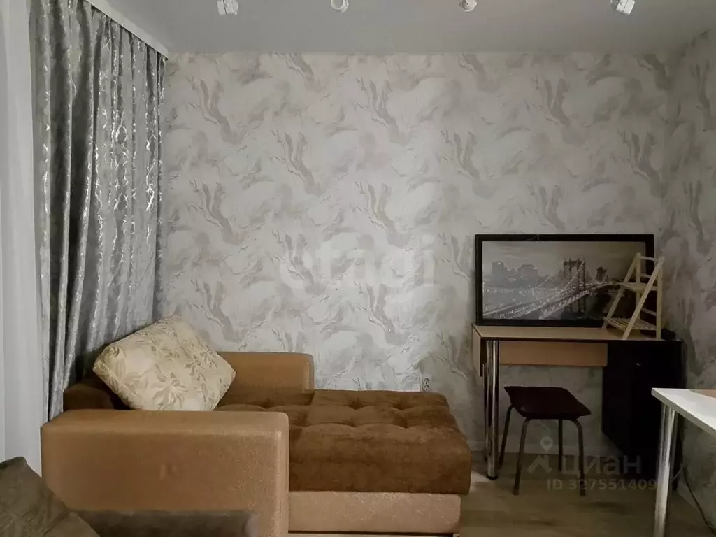 Студия Тюменская область, Тобольск 15-й мкр, 39 (25.0 м) - Фото 1